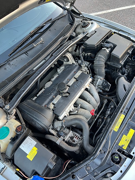 Volvo V70 8 of 15