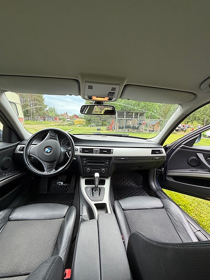BMW 320d 5 of 8