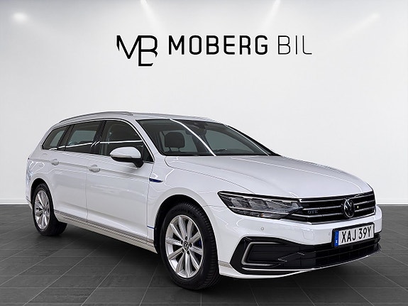 Volkswagen Passat 4 of 17
