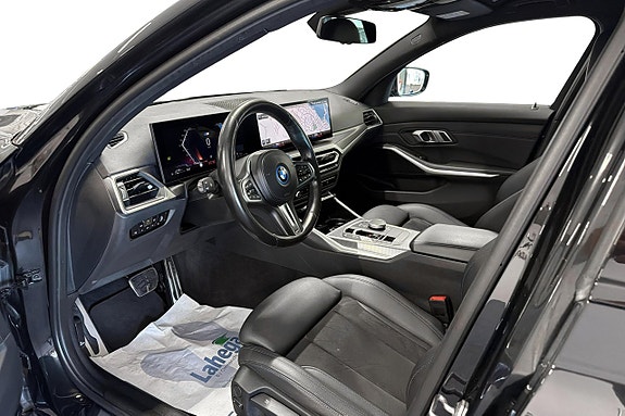BMW 330e 13 of 29
