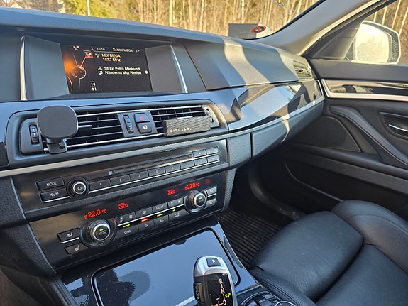 BMW 520d 3 of 4