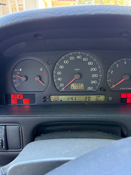 Volvo V70 7 of 14