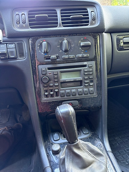 Volvo V70 6 of 14