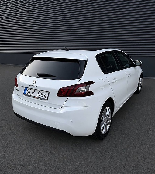 Peugeot 308 4 of 17