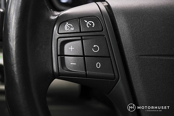 Volvo V40 15 of 17