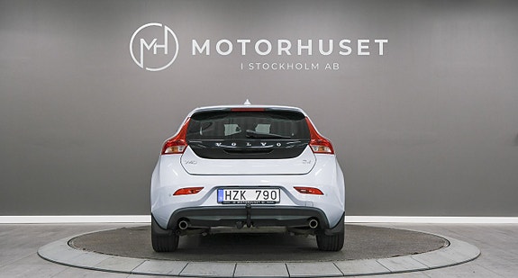 Volvo V40 5 of 17