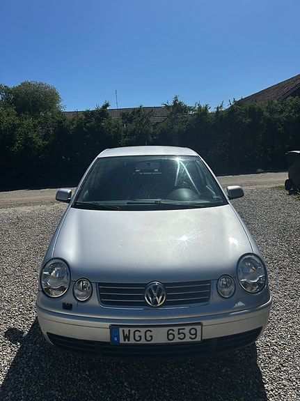 Volkswagen Polo 2 of 7