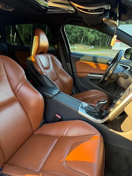 Volvo V60 6 of 8