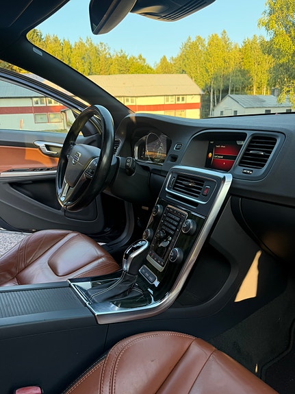 Volvo V60 8 of 8