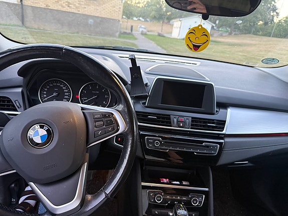 BMW 218d 9 of 9