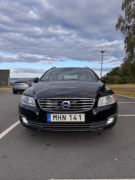 Volvo V70 3 of 18