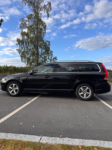 Volvo V70 5 of 18