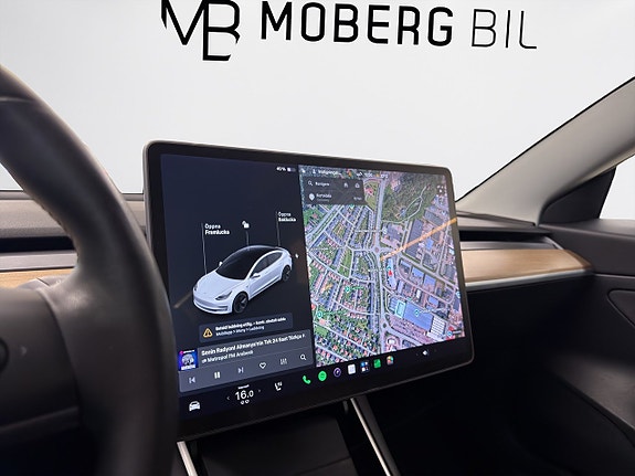 Tesla Model 3 14 of 17