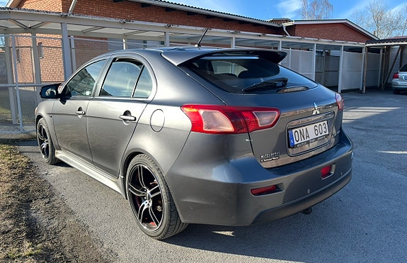 Mitsubishi Lancer 3 of 3