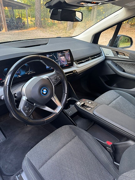 BMW 225e 5 of 6