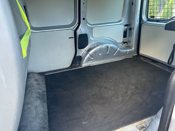 Volkswagen Caddy 7 of 11