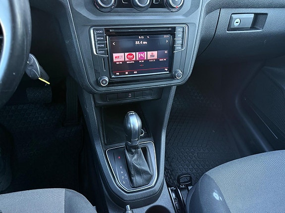 Volkswagen Caddy Maxi 12 of 13