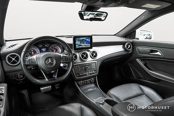 Mercedes-Benz CLA200 8 of 23
