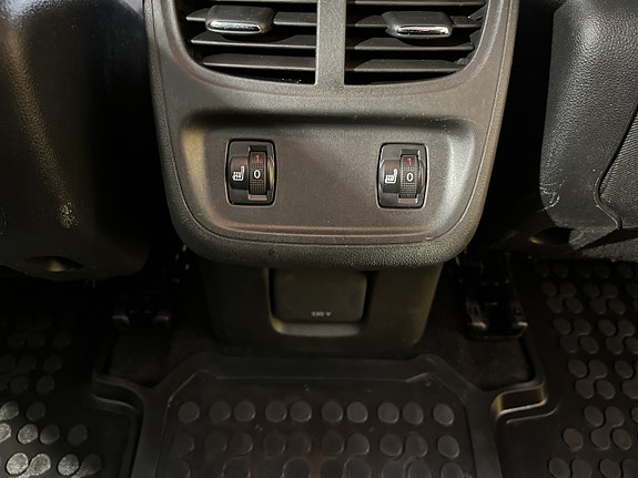 Opel Grandland X 8 of 21