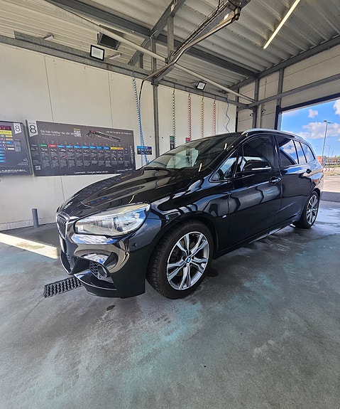BMW 220d 19 of 20