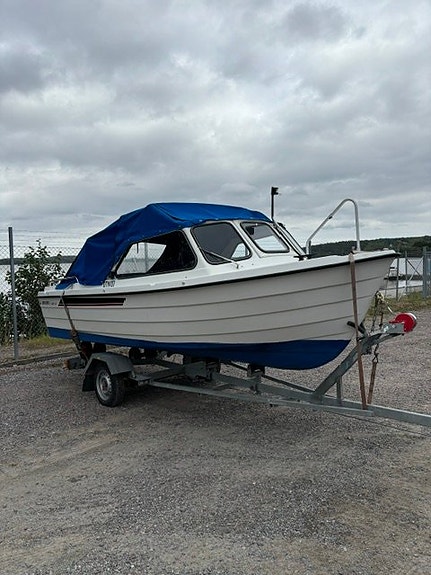 Ryds 520ST med nästan ny Honda BF50 samt trailer 10 of 12