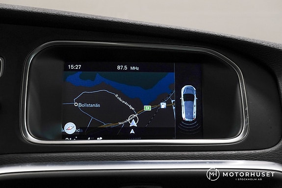 Volvo V40 12 of 19