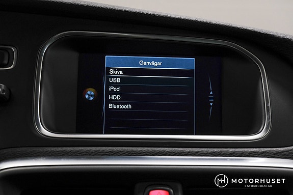 Volvo V40 14 of 19