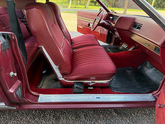 Ford LTD 18 of 30