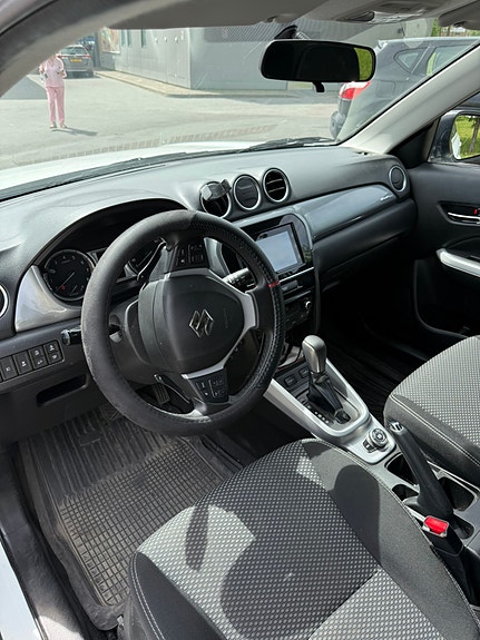 Suzuki Vitara 9 of 21