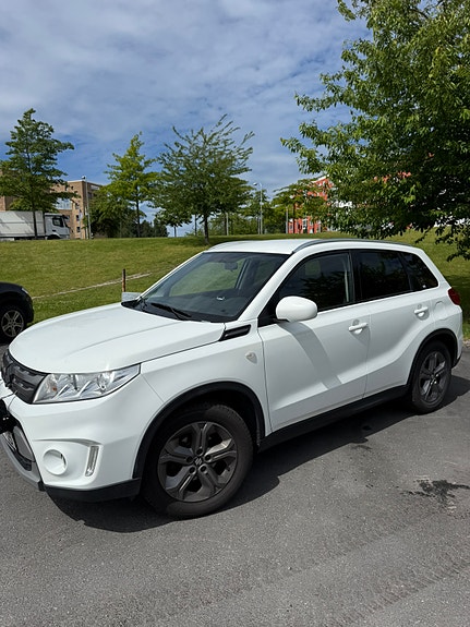 Suzuki Vitara 4 of 21