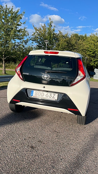 Toyota Aygo 4 of 7