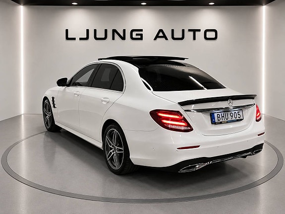 Mercedes-Benz E220 d 4 of 22