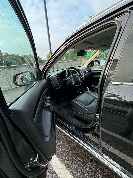 Mitsubishi Outlander 11 of 15