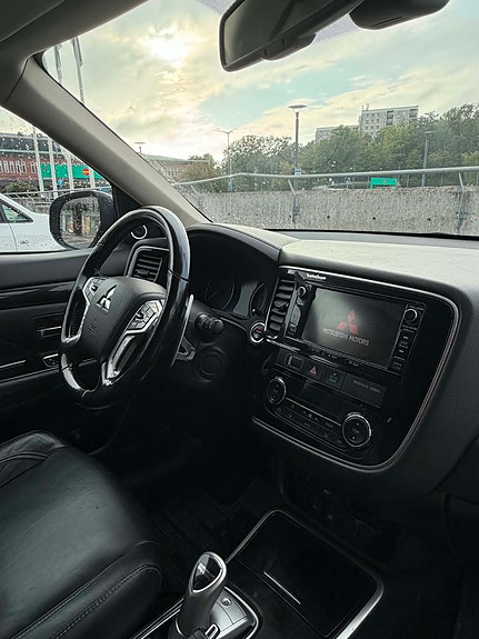 Mitsubishi Outlander 5 of 15