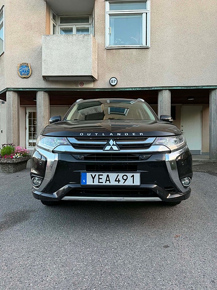 Mitsubishi Outlander 3 of 15