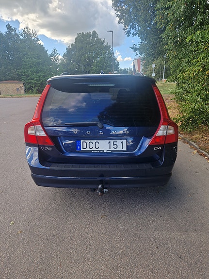 Volvo V70 5 of 7