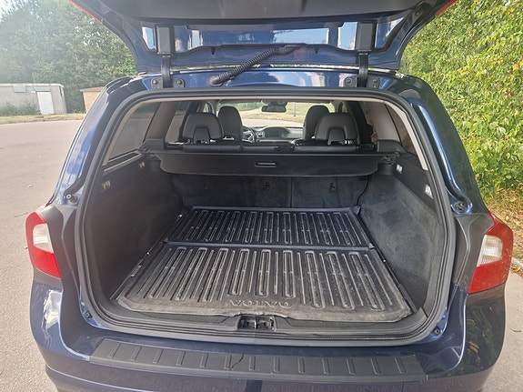 Volvo V70 6 of 7