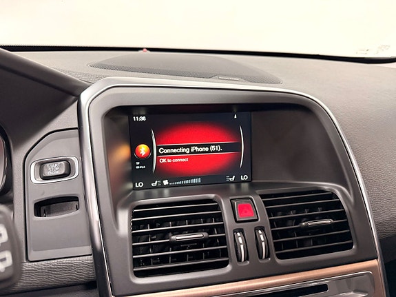 Volvo XC60 25 of 30