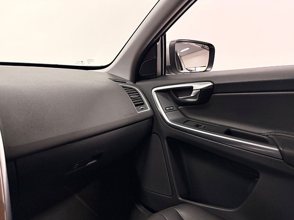 Volvo XC60 28 of 30