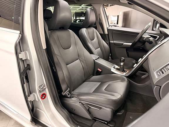 Volvo XC60 29 of 30