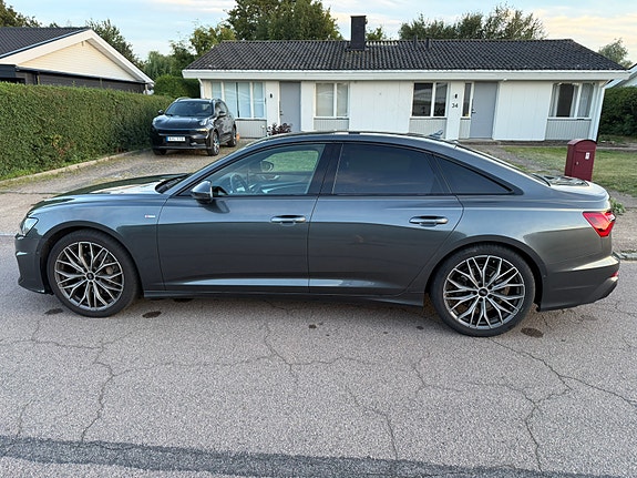 Audi A6 4 of 8