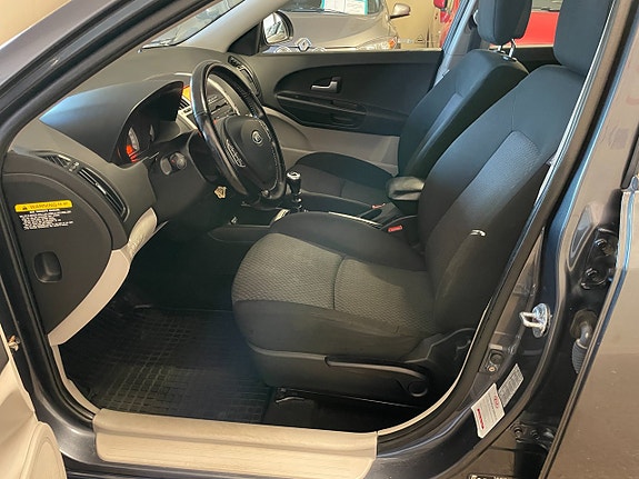 Kia Ceed 6 of 18