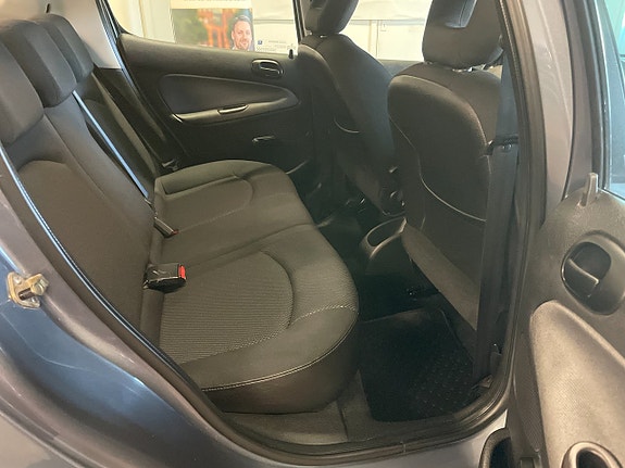 Peugeot 206 15 of 17