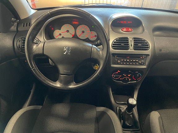 Peugeot 206 10 of 17