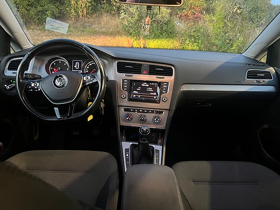 Volkswagen Golf VII 5 of 6
