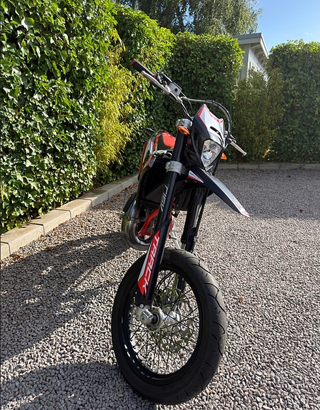 Beta RR 50 Motard Track 3 of 7