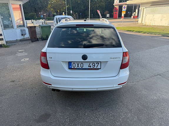 Skoda Superb 12 of 13