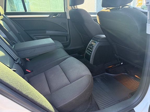 Skoda Superb 4 of 13