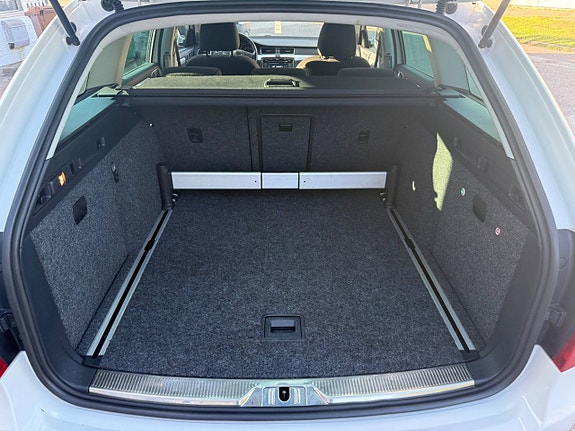 Skoda Superb 11 of 13