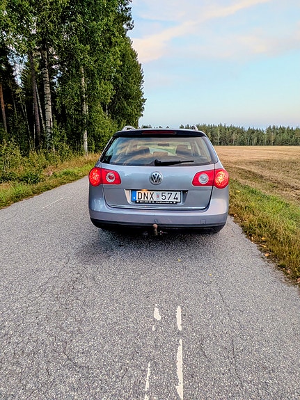 Volkswagen Passat 8 of 18